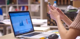 Power BI in healthcare: From EHR analytics to patient dashboards Power BI