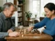Spielregeln von Dame einfach erklärt: So funktionieren Aufbau, Schlagen und die Dame Spielregeln von Dame einfach erklärt