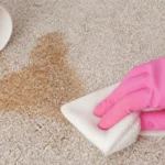 Kaffeeflecken entfernen auf Teppich: Schonende Soforthilfe und Tipps für alte Flecken kaffeeflecken entfernen auf teppich